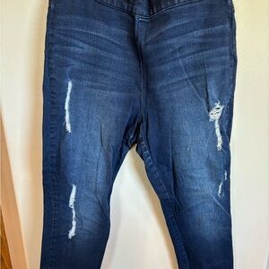 🎉Distressed Jennifer Lopez jeggings